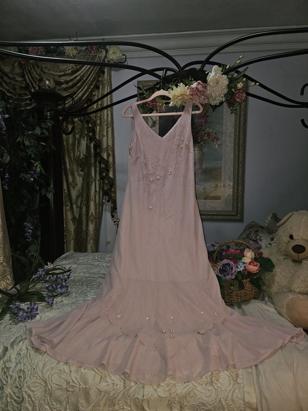 Y2K Fairy Elegant Pink V-Neck Evening Dress with Delicate Embroidery